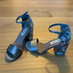 Steve Madden Blue Embroidered Block Heel Sandals